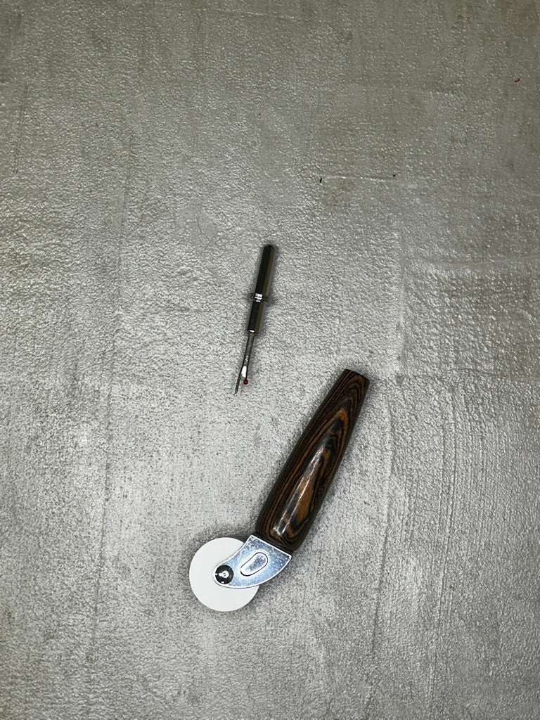 Seam Ripper + Seam Roller- Dark Wood Grain